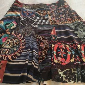 Multi-colored desigual skirt